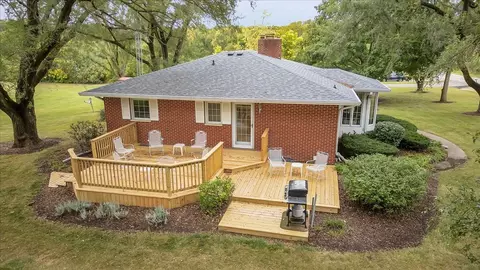 Exterior - 10045 Tabler Rd, Morris, IL 60450 photo 3 of 11