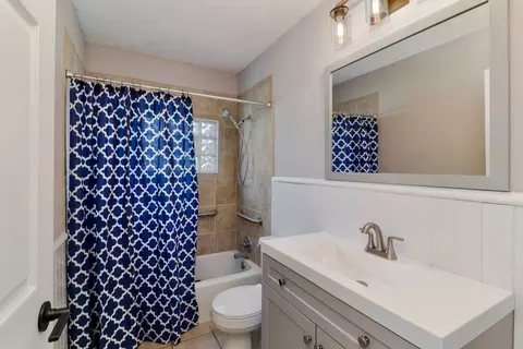 Bath - 1302 W Hovey Ave, Normal, IL 61761 photo 1 of 1
