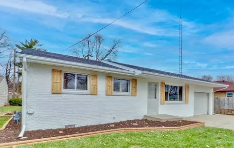 Exterior - 1302 W Hovey Ave, Normal, IL 61761 photo 2 of 5