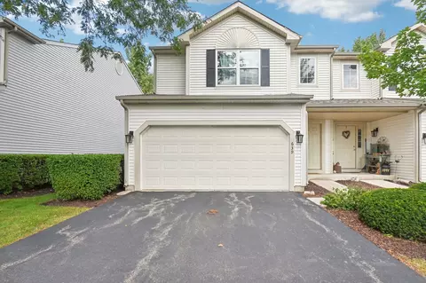 639 Kenwood Ct, Dekalb, IL 60115