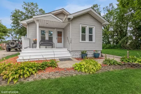 126 SE Circle Dr, Joliet, IL 60433