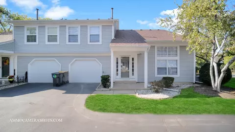 237 Acorn Dr, Streamwood, IL 60107