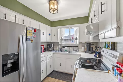 Kitchen - 8019 Beloit Ave #3B, Bridgeview, IL 60455 photo 1 of 1
