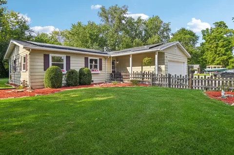23473 N Snuff Valley Rd, Cary, IL 60013