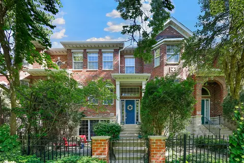 860 Shandrew Dr, Naperville, IL 60540