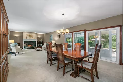 565 Tanglewood Ct, Algonquin, IL 60102 photo 17