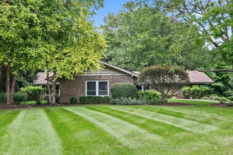 565 Tanglewood Ct, Algonquin, IL 60102 photo 3