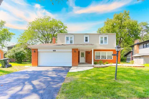 19142 Pierce Ct, Homewood, IL 60430