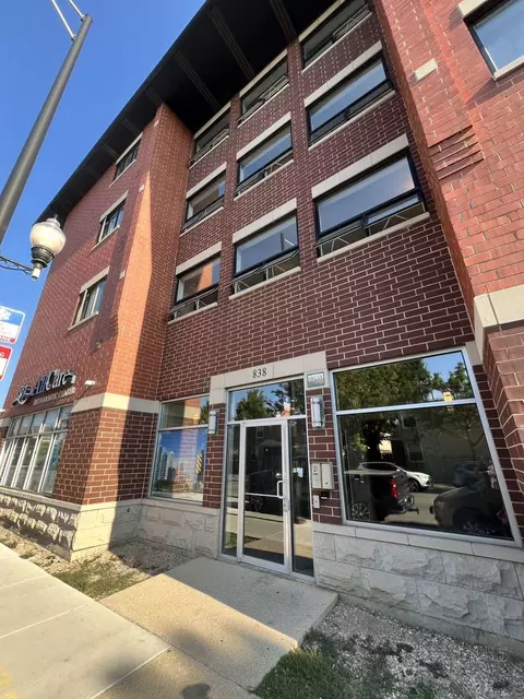 838 W 31st St #4A, Chicago, IL 60608
