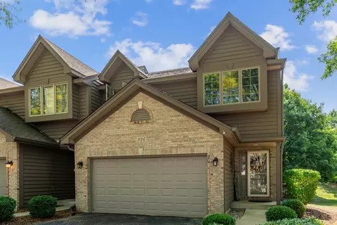 926 Millcreek Cir, Elgin, IL 60123