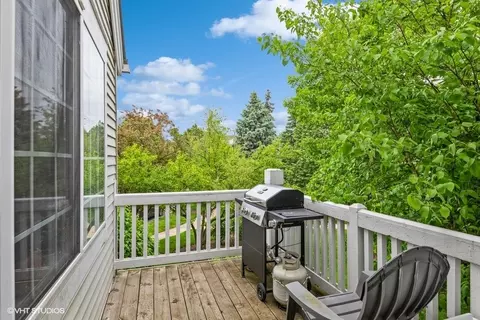 Exterior - 81 Cantal Ct, Wheeling, IL 60090 photo 2 of 3