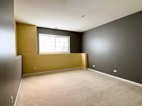 Bedroom - 81 Cantal Ct, Wheeling, IL 60090 photo 5 of 5