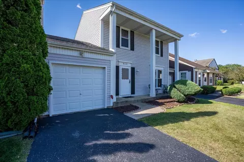 813 74th St, Downers Grove, IL 60516