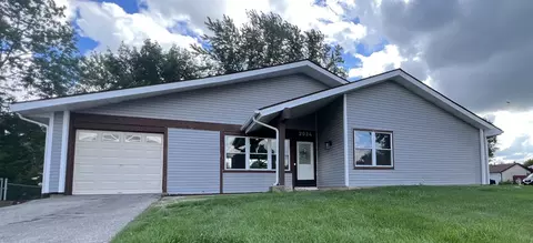 2024 Stairway Dr, Hanover Park, IL 60133