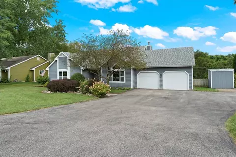 202 N Kent Rd, Mchenry, IL 60051 photo 5