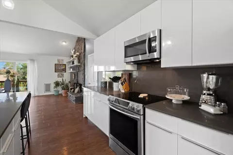 202 N Kent Rd, Mchenry, IL 60051 photo 18