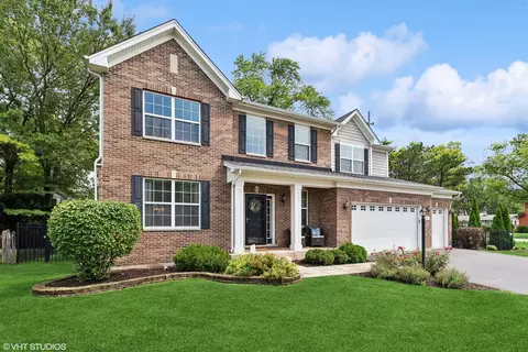 748 S Ravinia Cir, Palatine, IL 60074