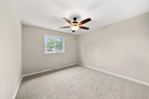 3245 N Manor Dr, Lansing, IL 60438 photo 19