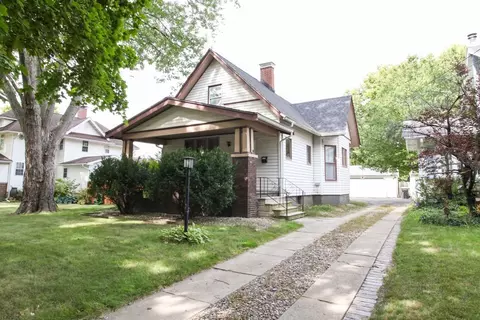 1115 Broadway, Normal, IL 61761