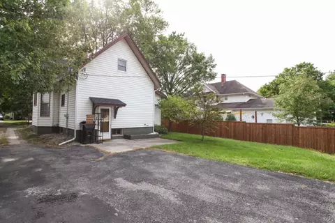 Exterior - 1115 Broadway, Normal, IL 61761 photo 3 of 4