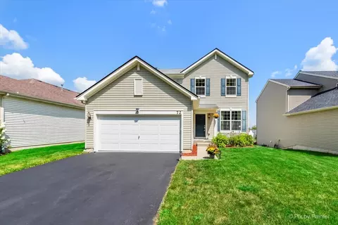 72 S Cornerstone Dr, Volo, IL 60020