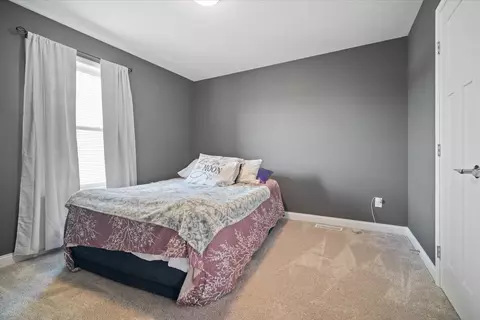 Bedroom - 2813 Conlor Dr, Bloomington, IL 61704 photo 1 of 3