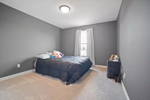 Bedroom - 2813 Conlor Dr, Bloomington, IL 61704 photo 2 of 3