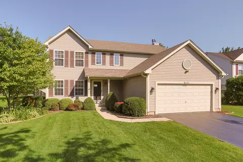 1532 Tanglewood Dr, Crystal Lake, IL 60014
