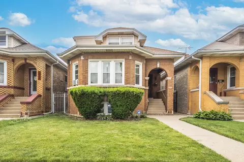 5232 W Schubert Ave, Chicago, IL 60639 photo 1
