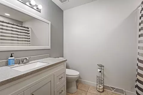 Bath - 911 Quill Dr, Roscoe, IL 61073 photo 2 of 2