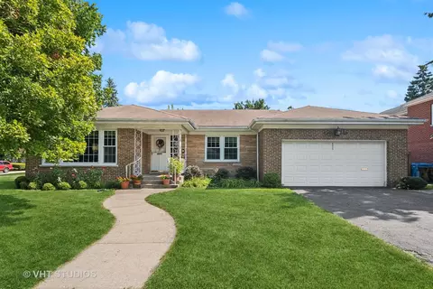 6825 N Loron Ave, Chicago, IL 60646