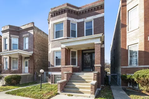 6810 S Calumet Ave, Chicago, IL 60637