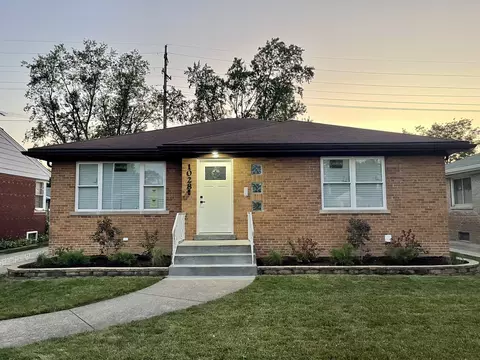 1028 Westchester Blvd, Westchester, IL 60154