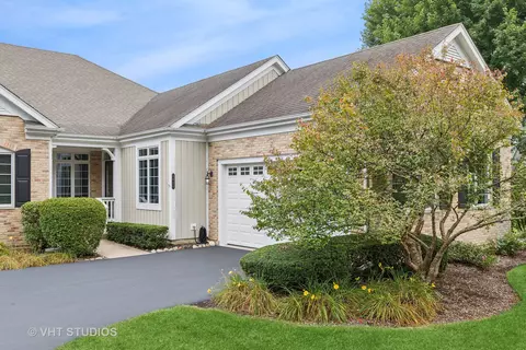 5626 Prairie Ridge Rd, Crystal Lake, IL 60014