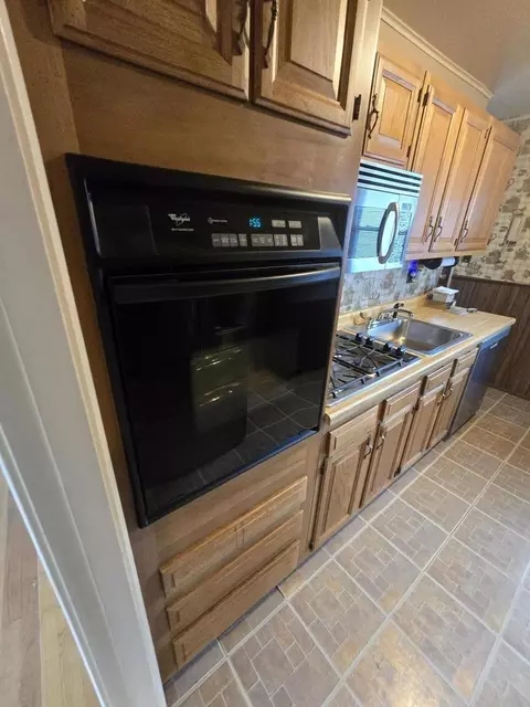 1825 E Forest Ave, Des Plaines, IL 60018 photo 21