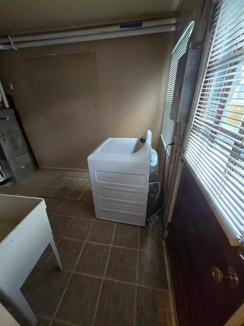 1825 E Forest Ave, Des Plaines, IL 60018 photo 13