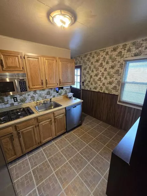1825 E Forest Ave, Des Plaines, IL 60018 photo 23
