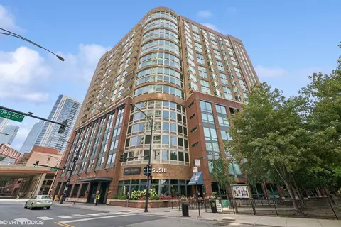 600 N Kingsbury St #1004, Chicago, IL 60654