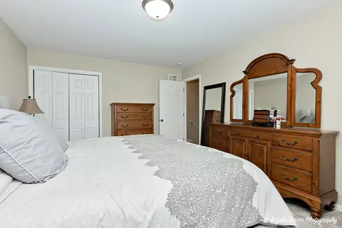 Bedroom - 616 Barbara Ln, Mchenry, IL 60051 photo 2 of 4