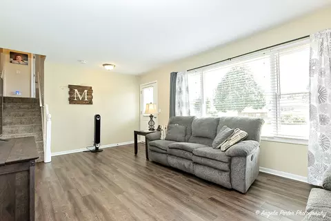 Living - 616 Barbara Ln, Mchenry, IL 60051 photo 1 of 2