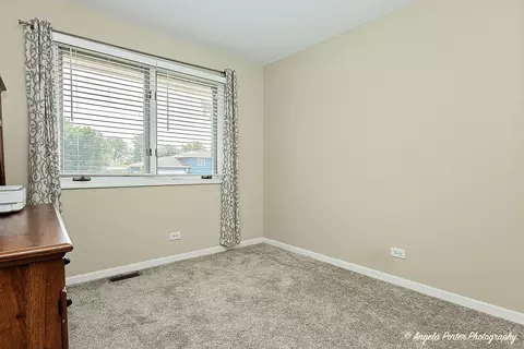Bedroom - 616 Barbara Ln, Mchenry, IL 60051 photo 4 of 4