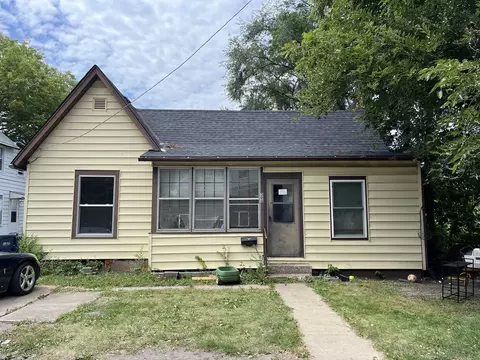 305 Haish Blvd, Dekalb, IL 60115