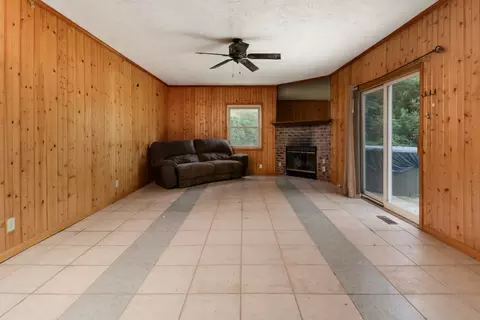 18871 Tomahawk Trl, Danvers, IL 61732 photo 10