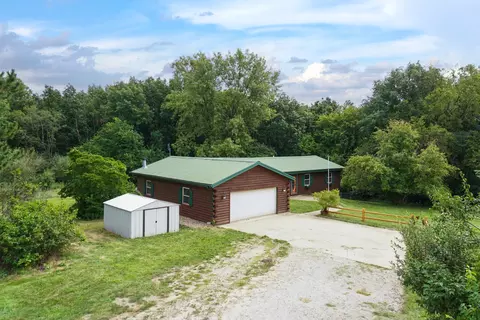 18871 Tomahawk Trl, Danvers, IL 61732 photo 3