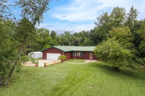 18871 Tomahawk Trl, Danvers, IL 61732 photo 2