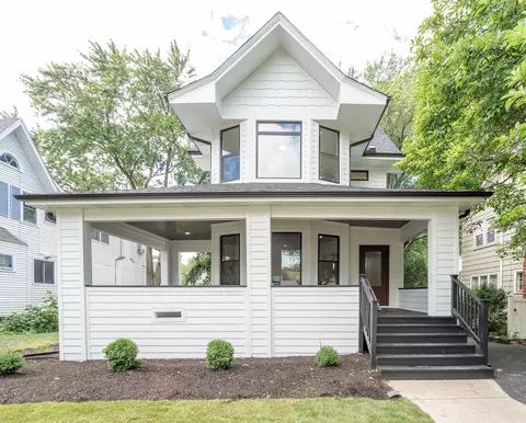 438 N Catherine Ave, La Grange Park, IL 60526