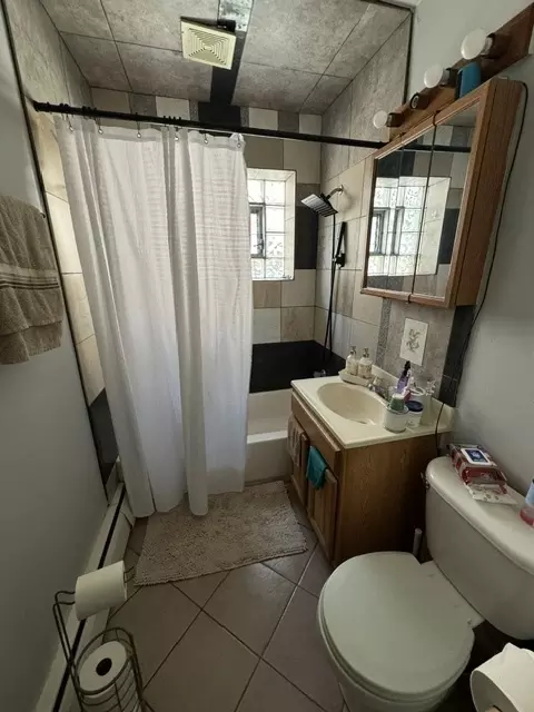Bath - 5326 S 72nd Ct, Summit, IL 60501 photo 1 of 1