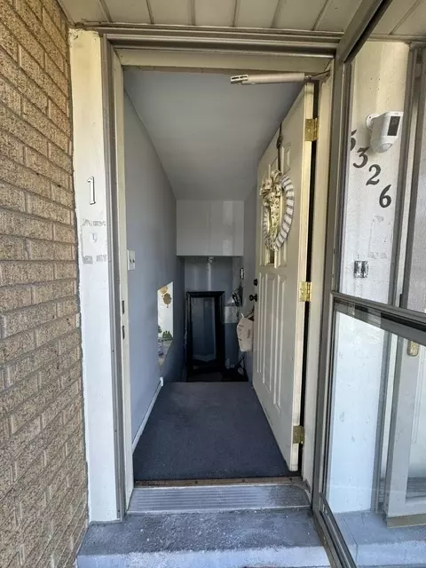 Entry Way - 5326 S 72nd Ct, Summit, IL 60501 photo 1 of 3