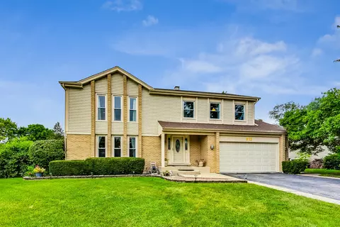 912 W Nichols Rd, Arlington Heights, IL 60004