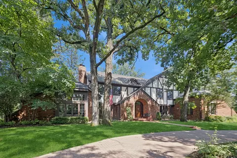 9 S175 Drew Ave, Burr Ridge, IL 60527